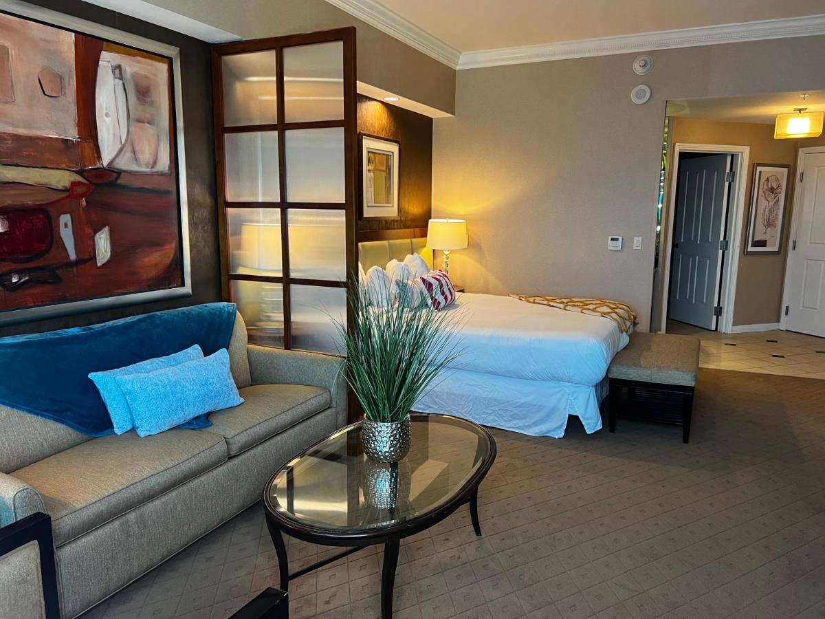 Balcony Suite Strip View Las Vegas Bagian luar foto