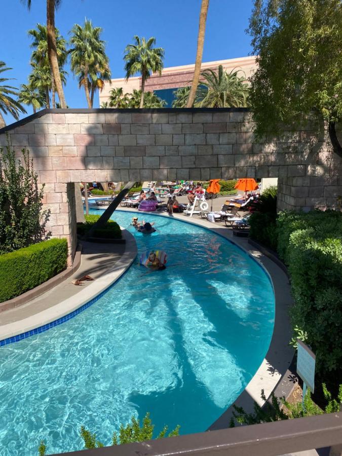 Balcony Suite Strip View Las Vegas Bagian luar foto